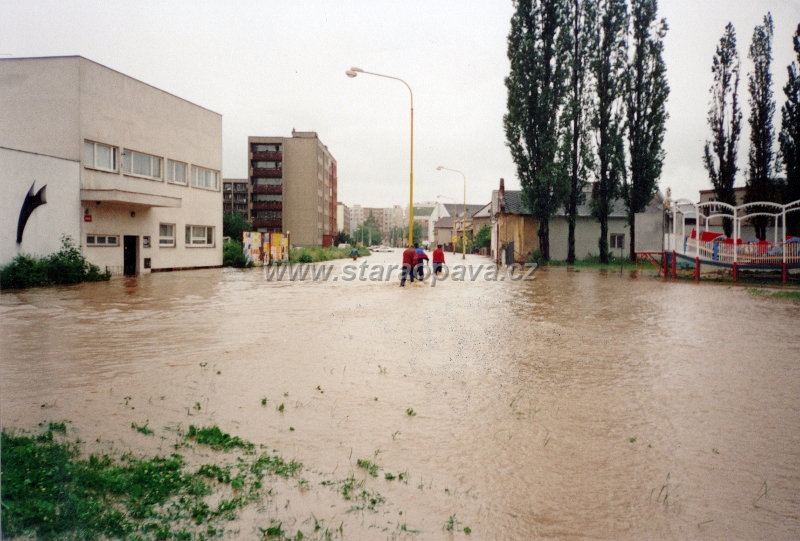 1997 (19).jpg - Povodně 1997 - Ulice Rolnická